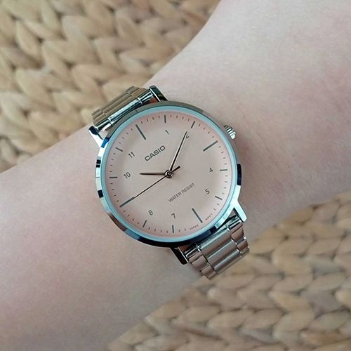 Women's Casio Watch LTP-VT03D-4B